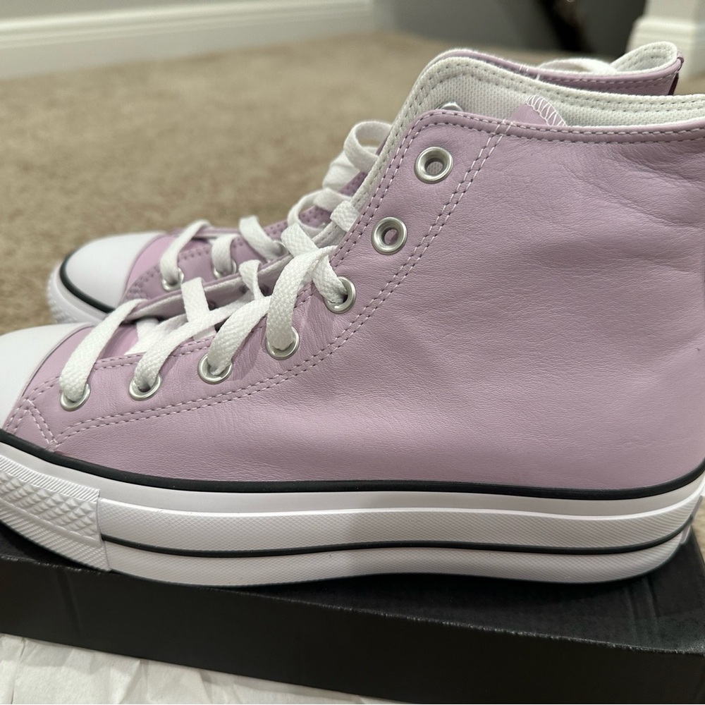 Converse Purple and White High-Top Sneakers Canvas Classic - Picture 4 of 8